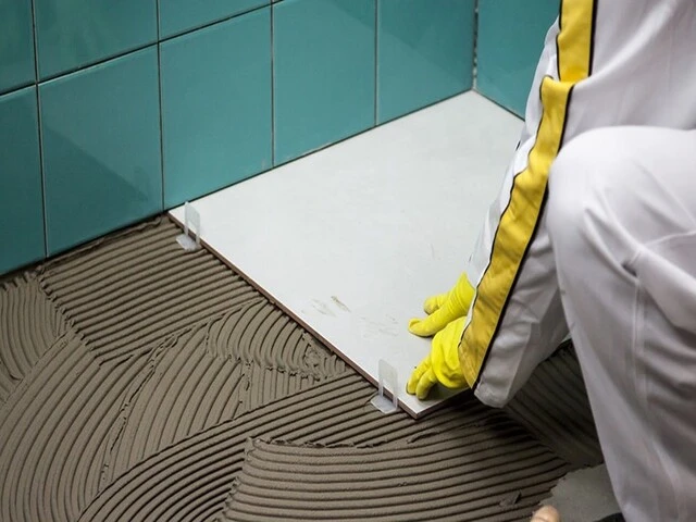 P&S laying tile