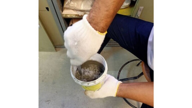 Mixing-Application by brush Mixing-Application by brush